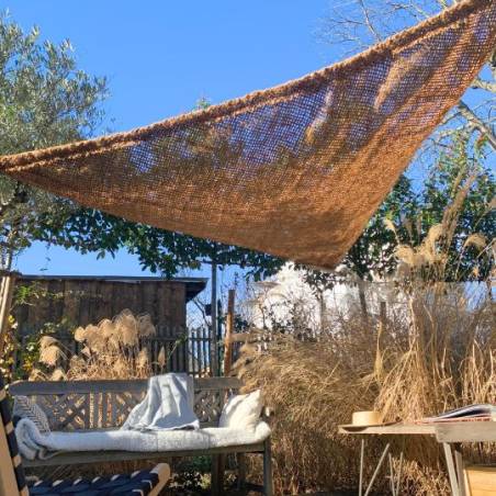 Ombrière en coco pour une terrasse bohème