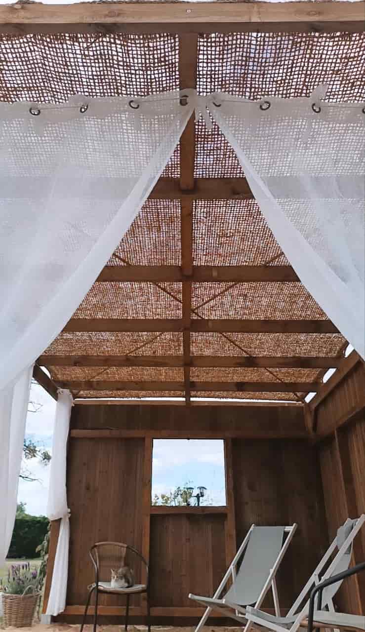 Toile d'ombrage pergola en coco pour terrasse champêtre